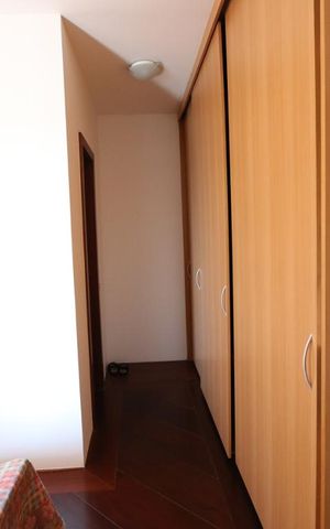 Apartamento à venda com 205m², 4 quartos e 5 vagassuite 2