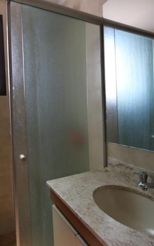 Apartamento à venda com 205m², 4 quartos e 5 vagassuite