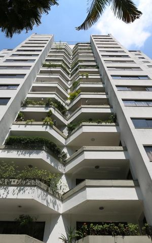 Apartamento à venda com 205m², 4 quartos e 5 vagasfachada
