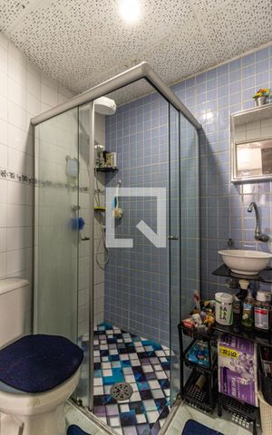 Apartamento à venda com 49m², 2 quartos e 1 vaga Apartamento à venda com 49m², 2 quartos e 1 vagaBanheiro