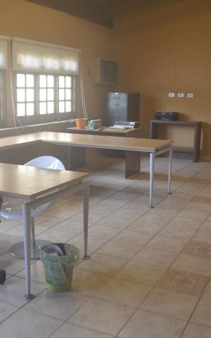 Casa de condomínio para alugar com 120m², 2 quartos e 1 vagaSala