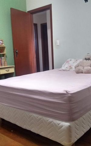 Casa para alugar com 200m², 5 quartos e 2 vagas