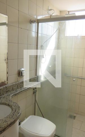 Apartamento para alugar com 55m², 2 quartos e sem vagaBanheiro