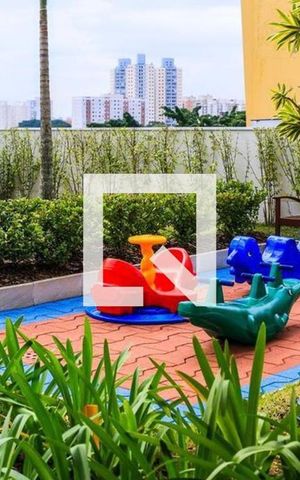Apartamento para alugar com 48m², 2 quartos e 1 vaga Apartamento para alugar com 48m², 2 quartos e 1 vagaÁrea Comum - Playground