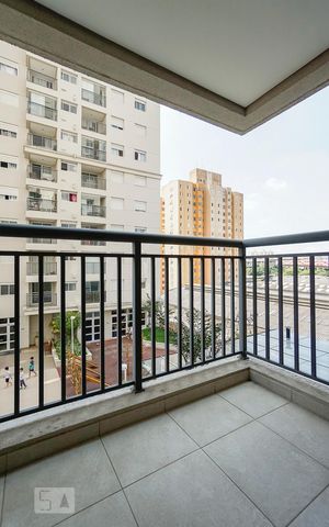 Apartamento à venda com 40m², 1 quarto e 1 vaga Apartamento à venda com 40m², 1 quarto e 1 vagaVaranda