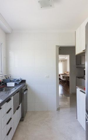 Apartamento à venda com 70m², 2 quartos e 2 vagasCozinha