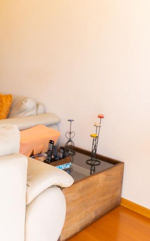 Apartamento à venda com 144m², 3 quartos e 2 vagas Apartamento à venda com 144m², 3 quartos e 2 vagasSala