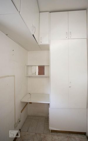 Apartamento à venda com 83m², 2 quartos e sem vaga Apartamento à venda com 83m², 2 quartos e sem vagaQuarto de serviço