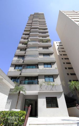 Apartamento à venda com 150m², 3 quartos e 3 vagasFachada do bloco