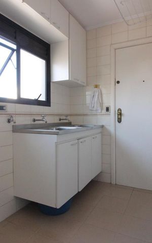 Apartamento à venda com 150m², 3 quartos e 3 vagasÁrea de Serviço