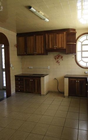 Casa à venda com 900m², 7 quartos e 8 vagasCozinha