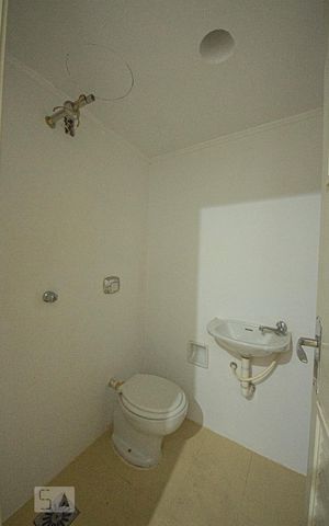 Apartamento para alugar com 79m², 2 quartos e sem vagaBanheiro de Serviço
