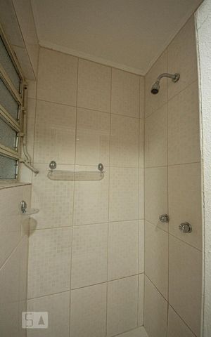 Apartamento para alugar com 79m², 2 quartos e sem vagaBanheiro