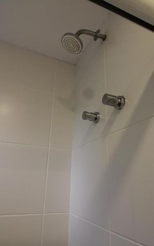 Apartamento para alugar com 84m², 2 quartos e 1 vagaChuveiro