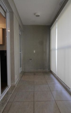 Apartamento para alugar com 84m², 2 quartos e 1 vagaVaranda