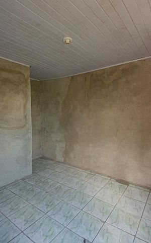 Casa à venda com 175m², 5 quartos e 1 vagaDormitório