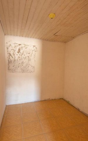 Casa à venda com 175m², 5 quartos e 1 vagaDormitório 3