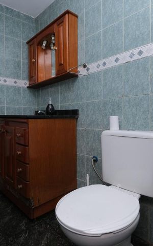 Casa de condomínio à venda com 170m², 3 quartos e sem vagaBanheiro