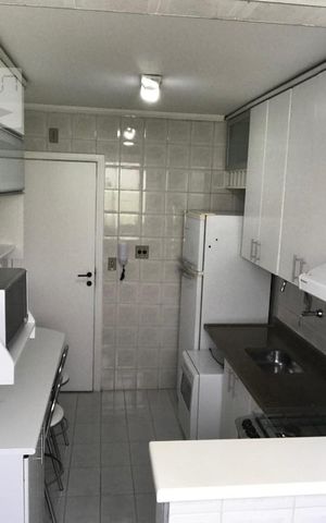Apartamento à venda com 63m², 2 quartos e 1 vaga Apartamento à venda com 63m², 2 quartos e 1 vagaCozinha