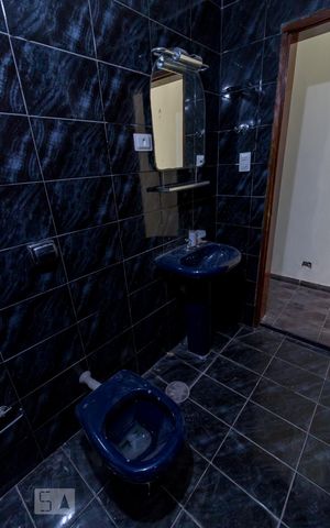 Casa à venda com 150m², 3 quartos e 2 vagasBanheiro social 1