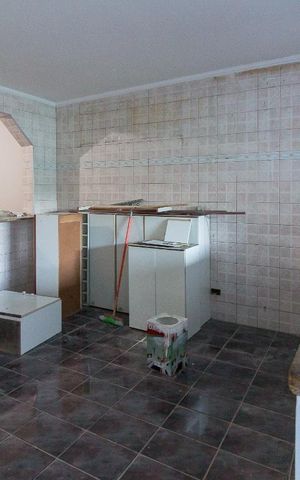 Casa à venda com 150m², 3 quartos e 2 vagasCozinha