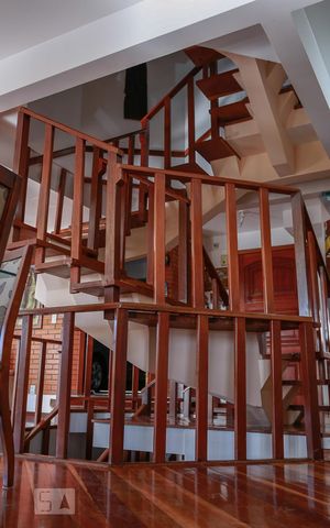 Casa à venda com 450m², 6 quartos e 4 vagasSala