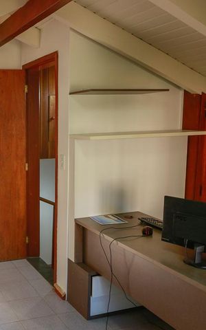 Casa à venda com 450m², 6 quartos e 4 vagasQuarto 6 - terraço