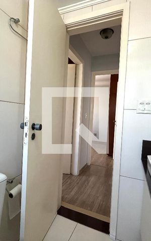 Apartamento para alugar com 77m², 2 quartos e 1 vaga Apartamento para alugar com 77m², 2 quartos e 1 vagaBanheiro