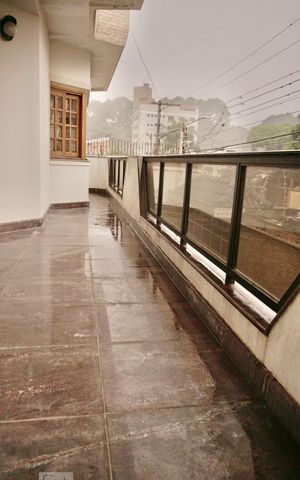 Casa para alugar com 550m², 4 quartos e 7 vagas Casa para alugar com 550m², 4 quartos e 7 vagasVaranda da Sala
