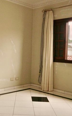 Casa para alugar com 550m², 4 quartos e 7 vagasSuíte 1