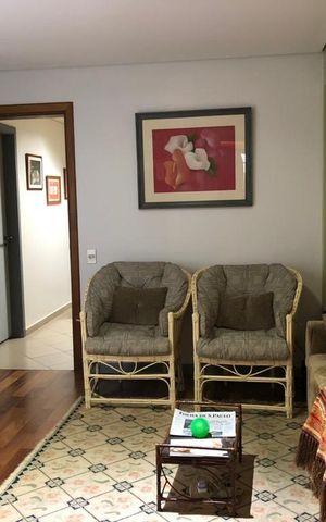 Apartamento à venda com 330m², 4 quartos e 4 vagasDetalhe Sala