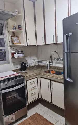 Apartamento para alugar com 95m², 3 quartos e 2 vagas Apartamento para alugar com 95m², 3 quartos e 2 vagasCozinha