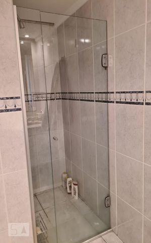 Apartamento para alugar com 95m², 3 quartos e 2 vagas Apartamento para alugar com 95m², 3 quartos e 2 vagasBanheiro