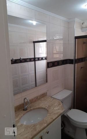 Apartamento à venda com 61m², 2 quartos e 1 vaga Apartamento à venda com 61m², 2 quartos e 1 vagaBanheiro