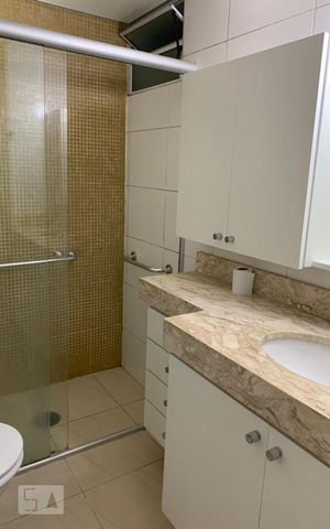 Apartamento à venda com 63m², 2 quartos e 1 vaga Apartamento à venda com 63m², 2 quartos e 1 vagaBanheiro
