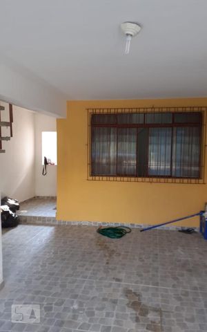 Casa à venda com 170m², 3 quartos e 1 vaga Casa à venda com 170m², 3 quartos e 1 vagaGaragem