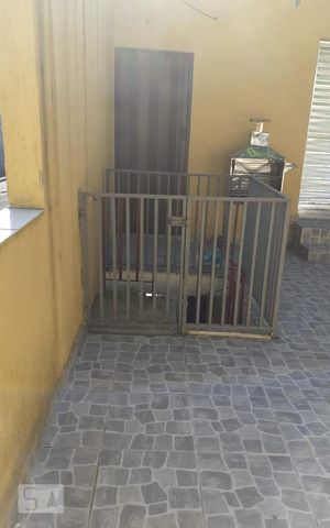 Casa à venda com 170m², 3 quartos e 1 vaga Casa à venda com 170m², 3 quartos e 1 vagaQuintal