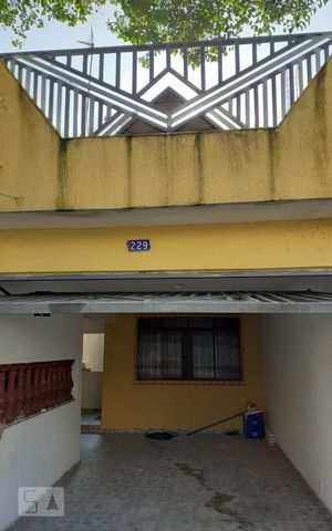 Casa à venda com 170m², 3 quartos e 1 vaga Casa à venda com 170m², 3 quartos e 1 vagaGaragem