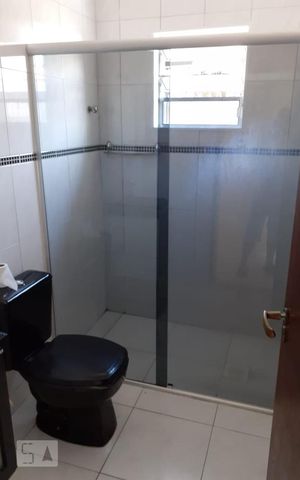 Casa à venda com 170m², 3 quartos e 1 vaga Casa à venda com 170m², 3 quartos e 1 vagaBanheiro
