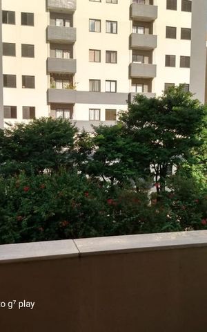 Apartamento à venda com 82m², 3 quartos e 2 vagas Apartamento à venda com 82m², 3 quartos e 2 vagasVaranda
