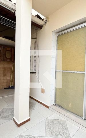 Casa para alugar com 210m², 4 quartos e 2 vagas Casa para alugar com 210m², 4 quartos e 2 vagasÁrea de Serviço