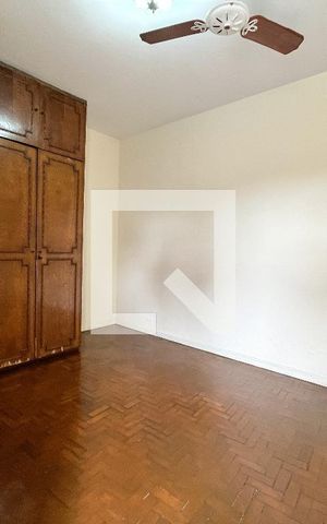 Casa para alugar com 210m², 4 quartos e 2 vagas Casa para alugar com 210m², 4 quartos e 2 vagasSuite Edícula