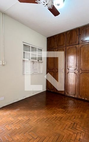 Casa para alugar com 210m², 4 quartos e 2 vagas Casa para alugar com 210m², 4 quartos e 2 vagasSuite Edícula