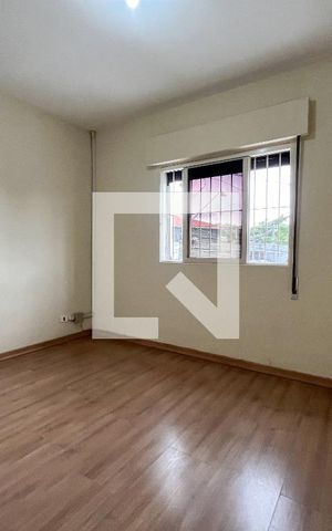 Casa para alugar com 210m², 4 quartos e 2 vagas Casa para alugar com 210m², 4 quartos e 2 vagasQuarto 2