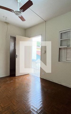 Casa para alugar com 210m², 4 quartos e 2 vagas Casa para alugar com 210m², 4 quartos e 2 vagasSuite Edícula