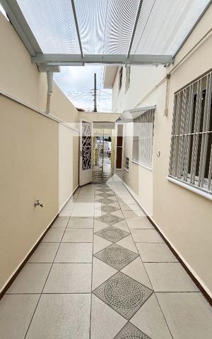 Casa para alugar com 210m², 4 quartos e 2 vagas Casa para alugar com 210m², 4 quartos e 2 vagasÁrea externa