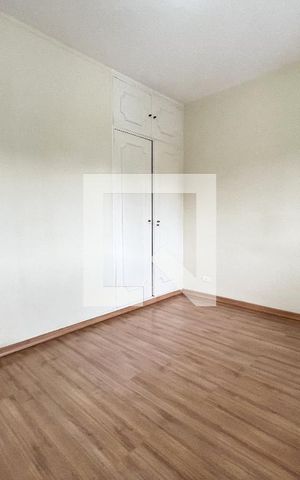 Casa para alugar com 210m², 4 quartos e 2 vagas Casa para alugar com 210m², 4 quartos e 2 vagasQuarto 2