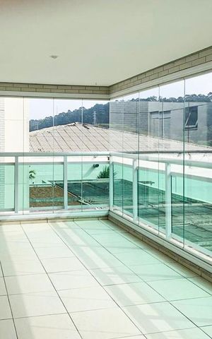 Apartamento à venda com 109m², 3 quartos e 2 vagas Apartamento à venda com 109m², 3 quartos e 2 vagasVaranda