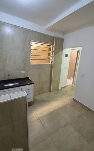 Casa para alugar com 40m², 1 quarto e sem vagaCozinha e Área de serviço