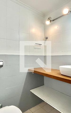 Apartamento à venda com 70m², 2 quartos e 1 vaga Apartamento à venda com 70m², 2 quartos e 1 vagaBanheiro